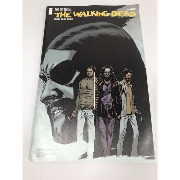 WALKING DEAD Two-Day Special 2018  ANNIVERSARY Comic Book Kirkman Adlard - Picture 1 of 12